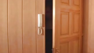 Частные кадры, где рыжеволосая девушка отдается самцу по полной