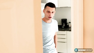 Сисястая мамочка сосет член сына и учит его анальному сексу
